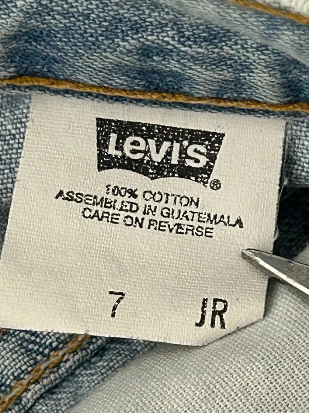 Levis Cutoff Shorts Jrs Size 7 Blue Denim Raw Hem 2